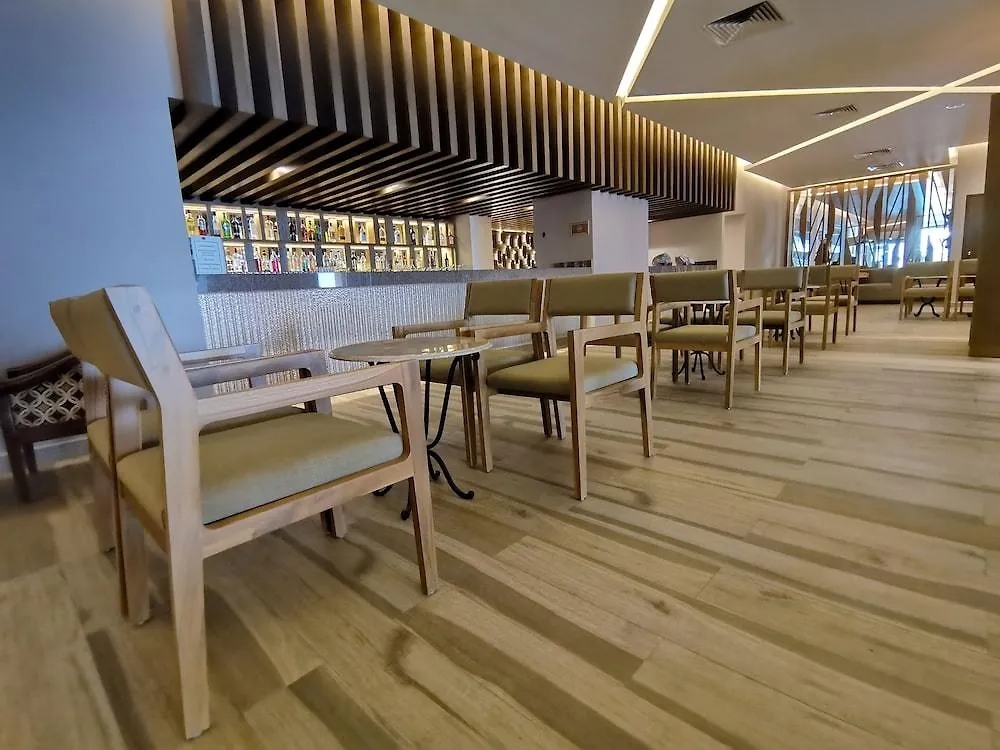 Royal Solaris Cancun 4*,