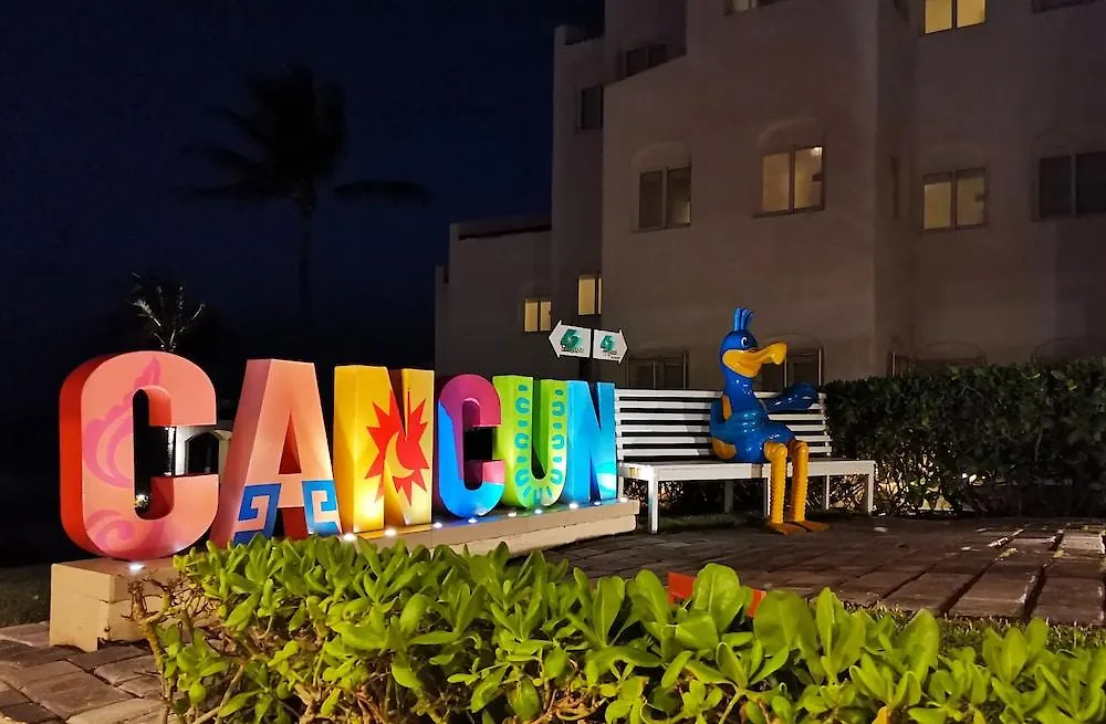 Royal Solaris Cancun Resort