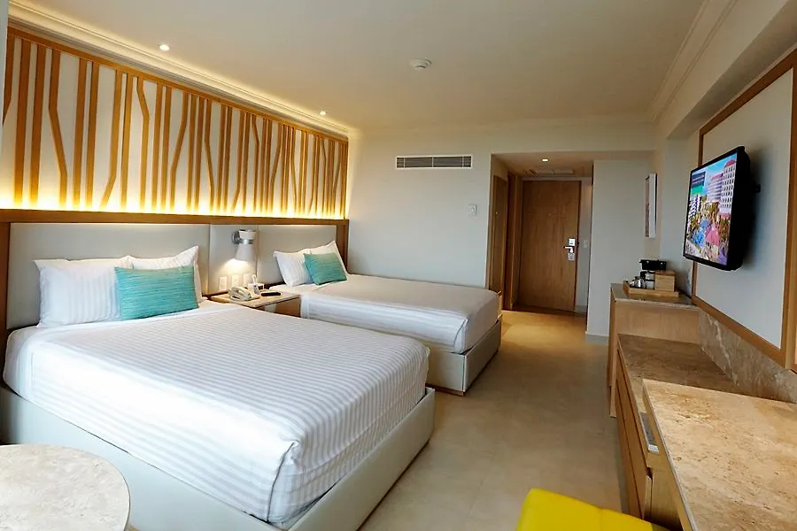 Royal Solaris Cancun 4*,