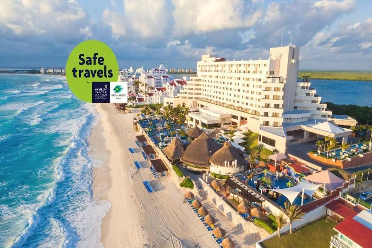 Royal Solaris Cancun Resort